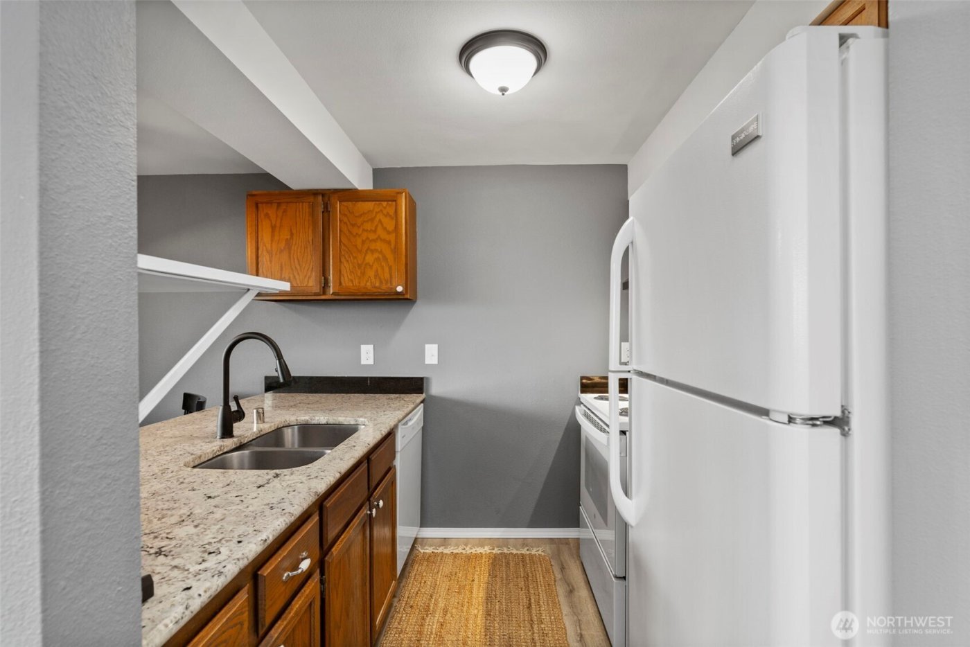 3340 Narrows View Lane NE #103, Bremerton, WA 98310