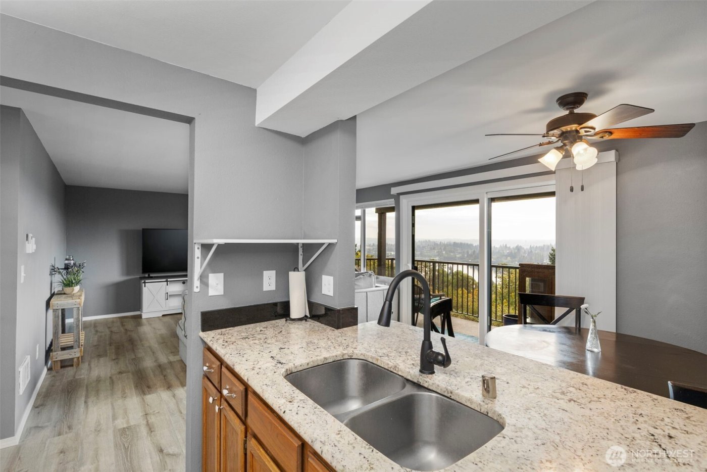 3340 Narrows View Lane NE #103, Bremerton, WA 98310