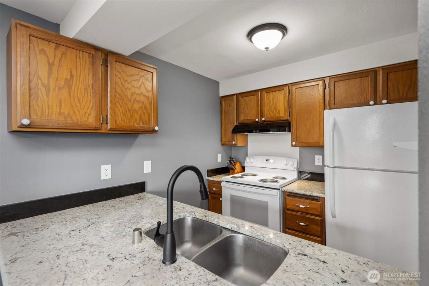 3340 Narrows View Lane NE #103, Bremerton, WA 98310