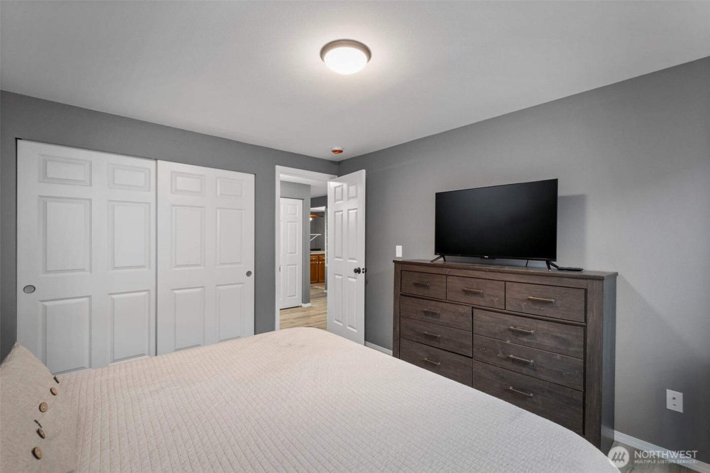 3340 Narrows View Lane NE #103, Bremerton, WA 98310