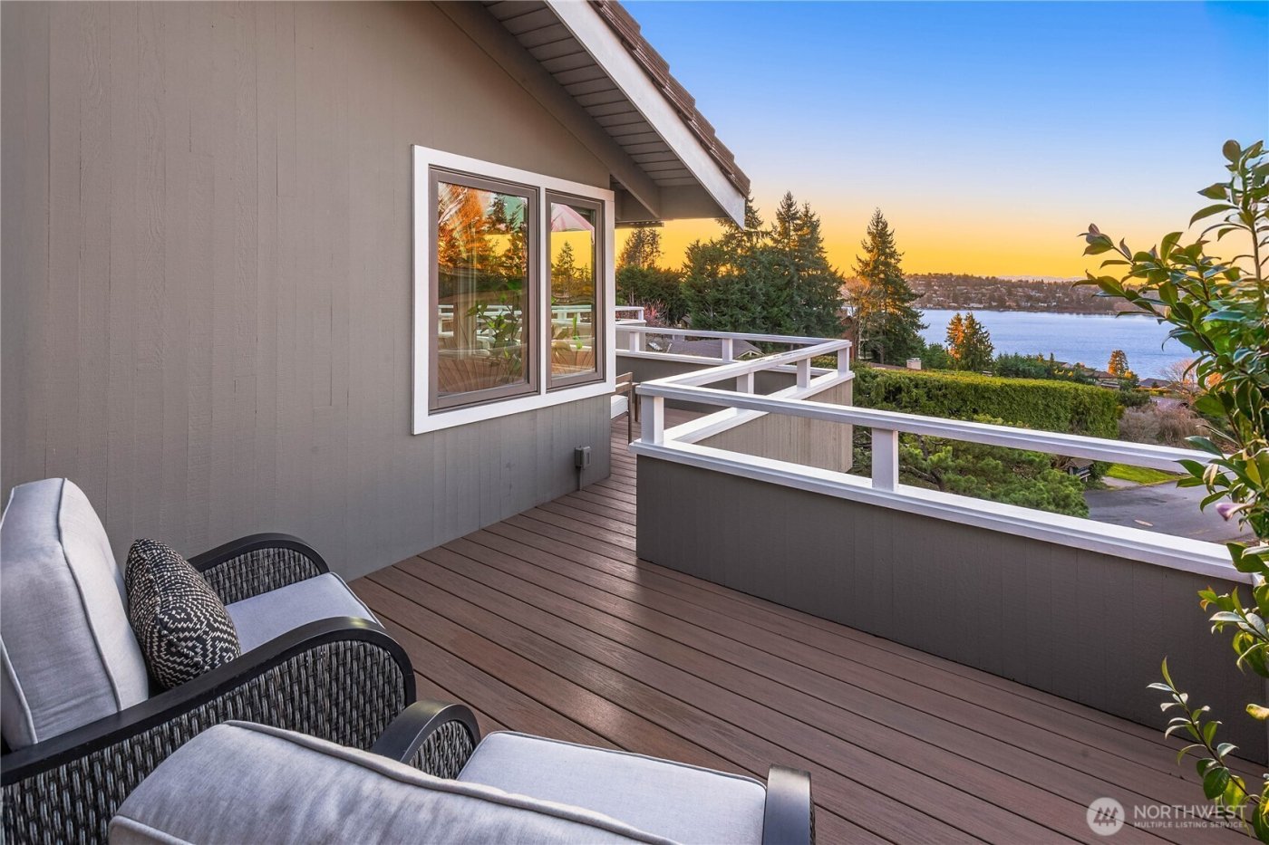 7580 SE 71st Street , Mercer Island, WA 98040