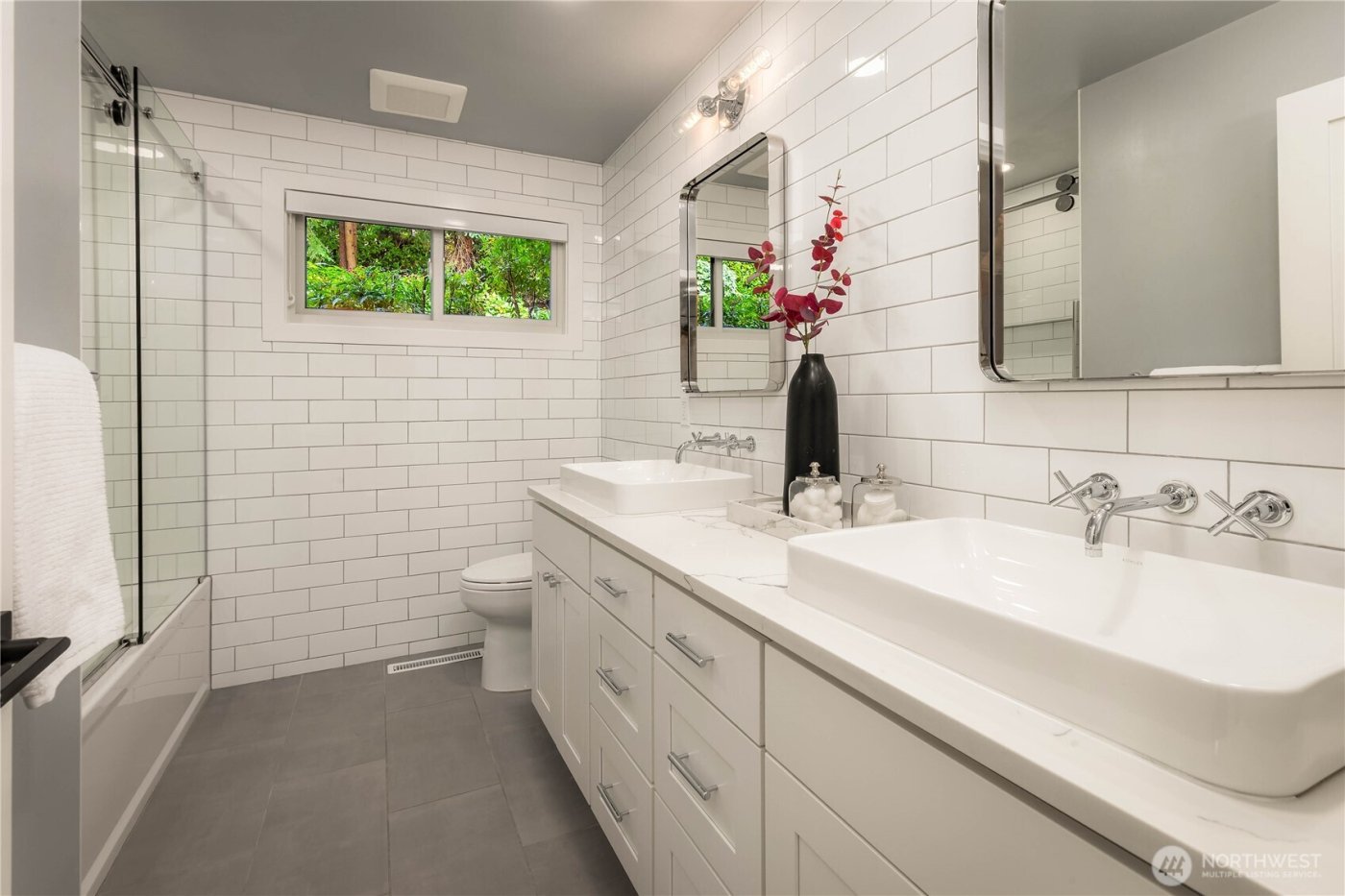 7580 SE 71st Street , Mercer Island, WA 98040