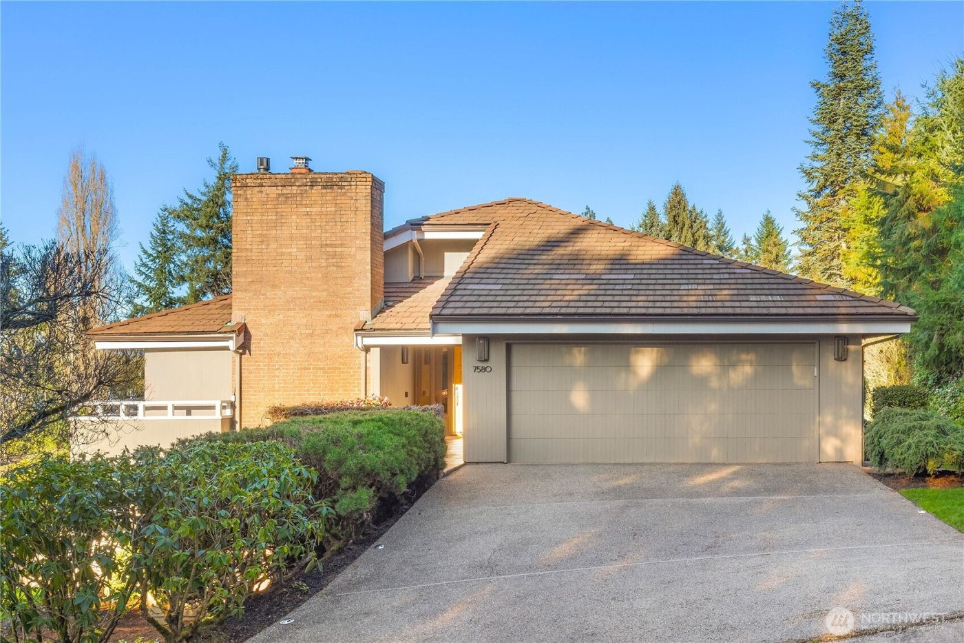 7580 SE 71st Street , Mercer Island, WA 98040