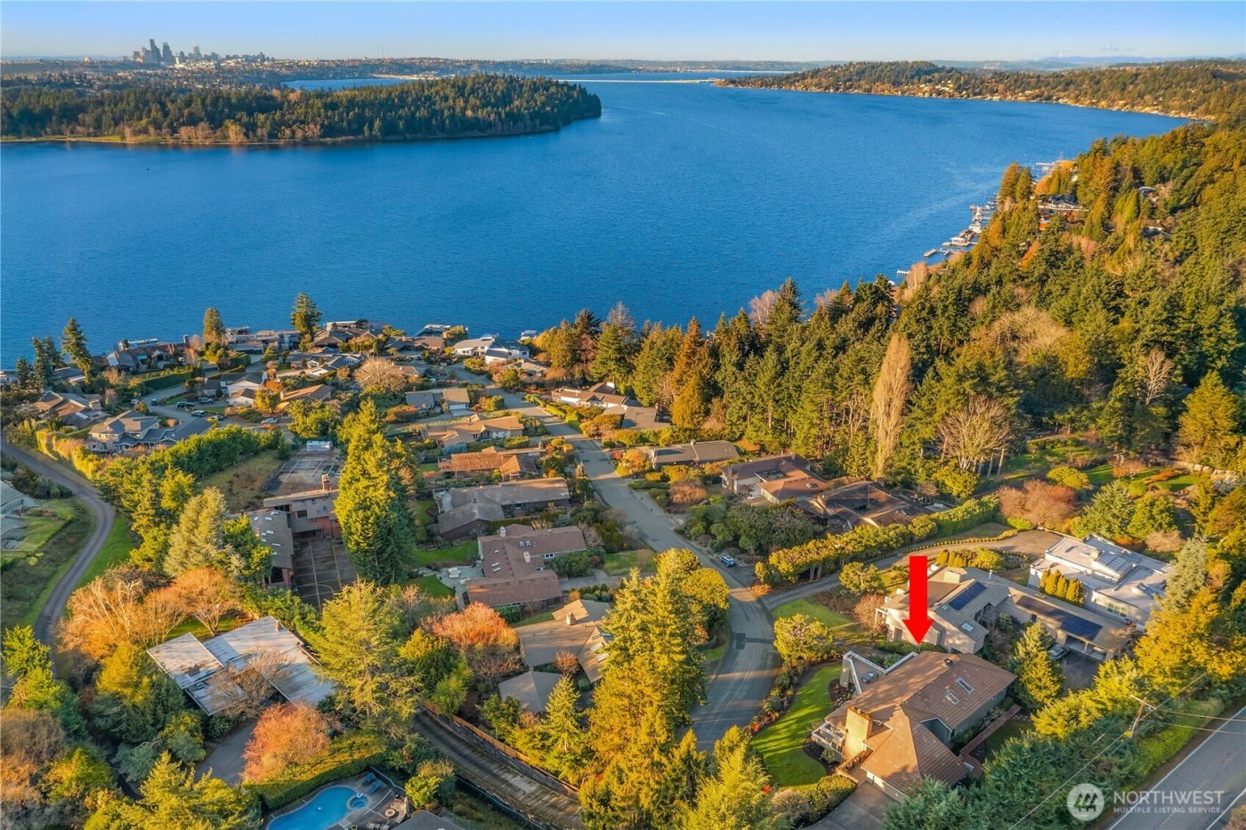 7580 SE 71st Street , Mercer Island, WA 98040