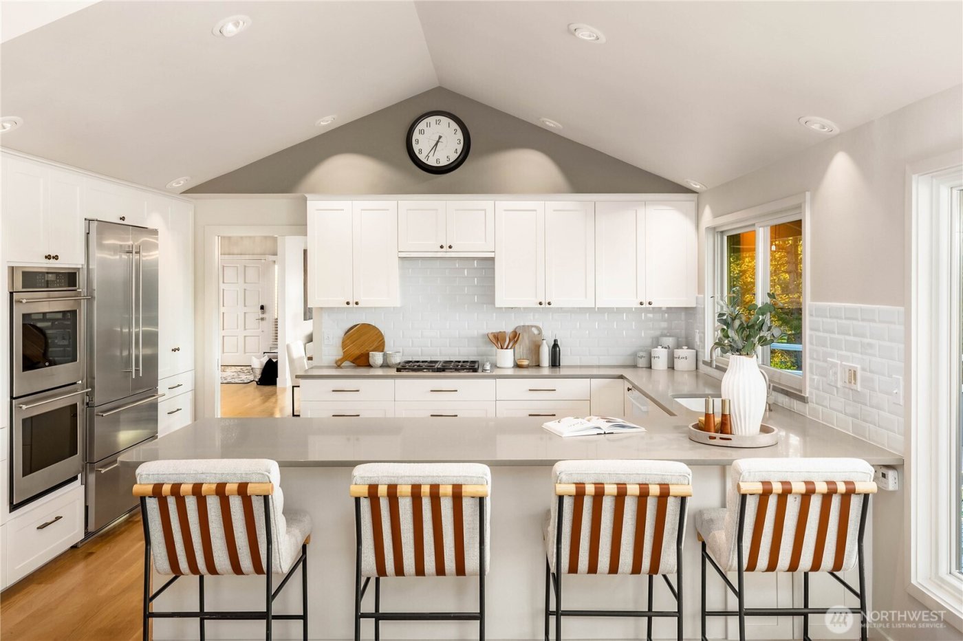 7580 SE 71st Street , Mercer Island, WA 98040