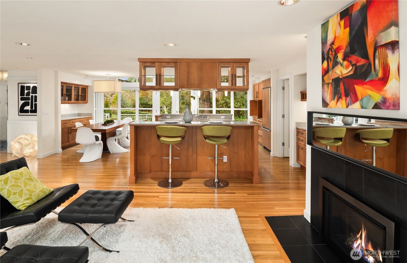 10617 SE 18th Street , Bellevue, WA 98004-7138