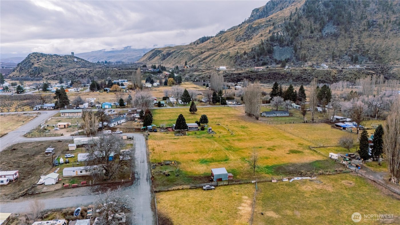 213 Davis Ave. , Brewster, WA 98812