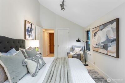 14026 Riviera Place NE, Seattle, WA 98125 - Photo 25