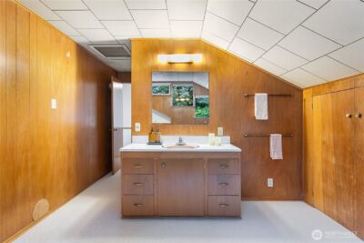 14026 Riviera Place NE, Seattle, WA 98125 - Photo 35