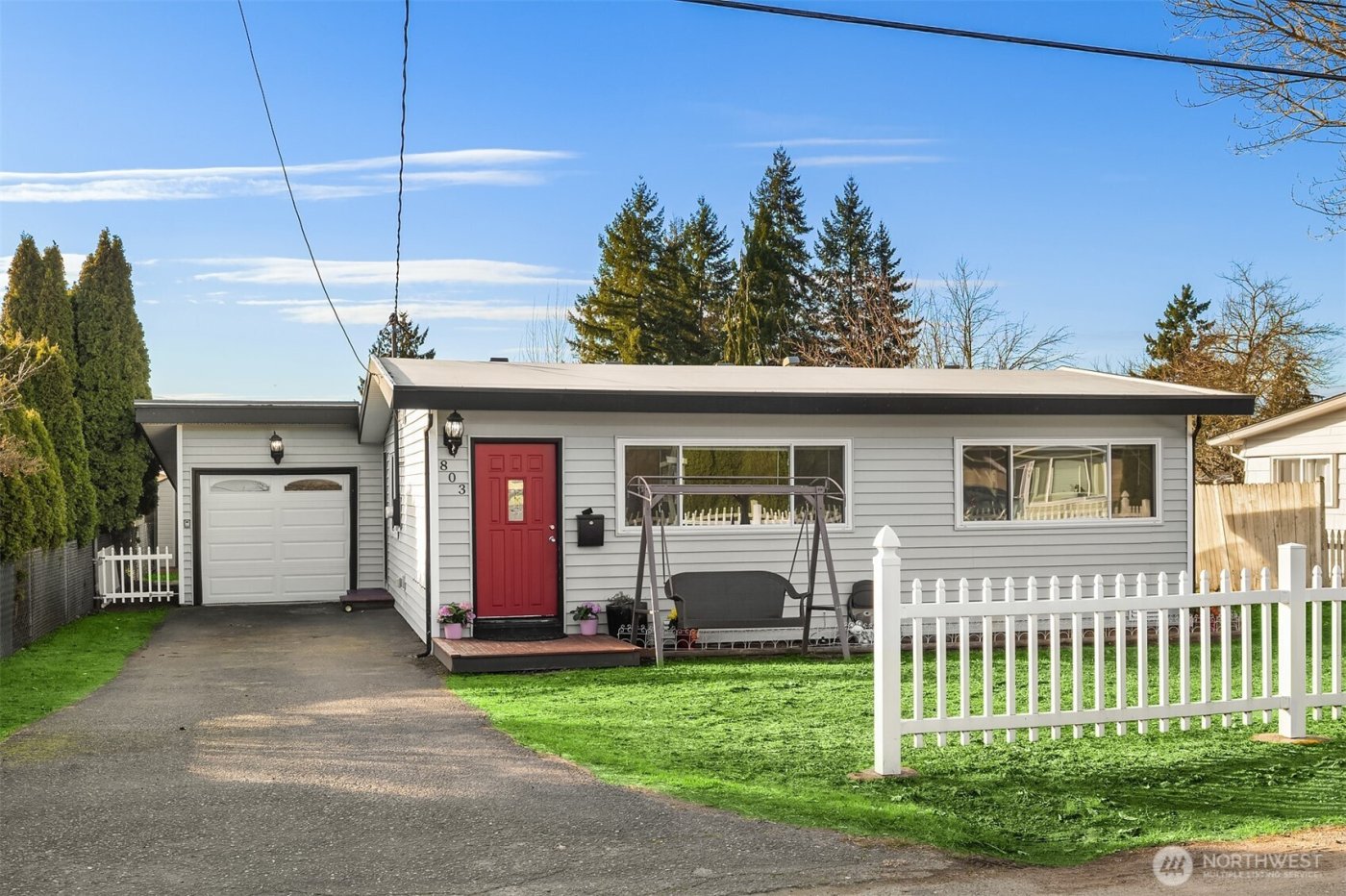 803 Dayton Avenue NE, Renton, WA 98056-3640