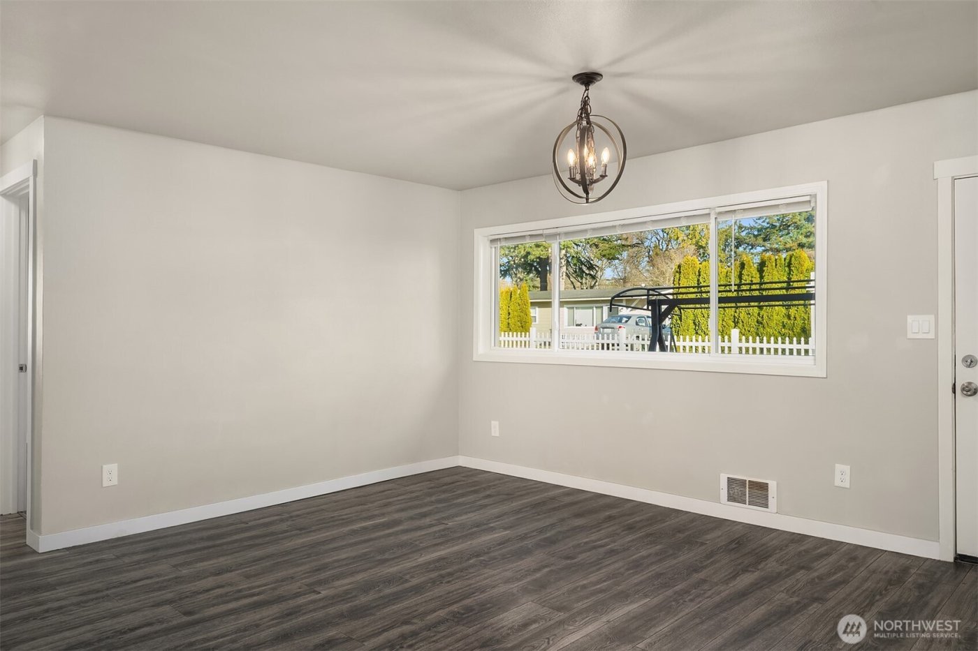 803 Dayton Avenue NE, Renton, WA 98056-3640