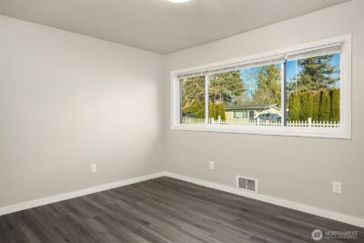 803 Dayton Avenue NE, Renton, WA 98056-3640 - Photo 9