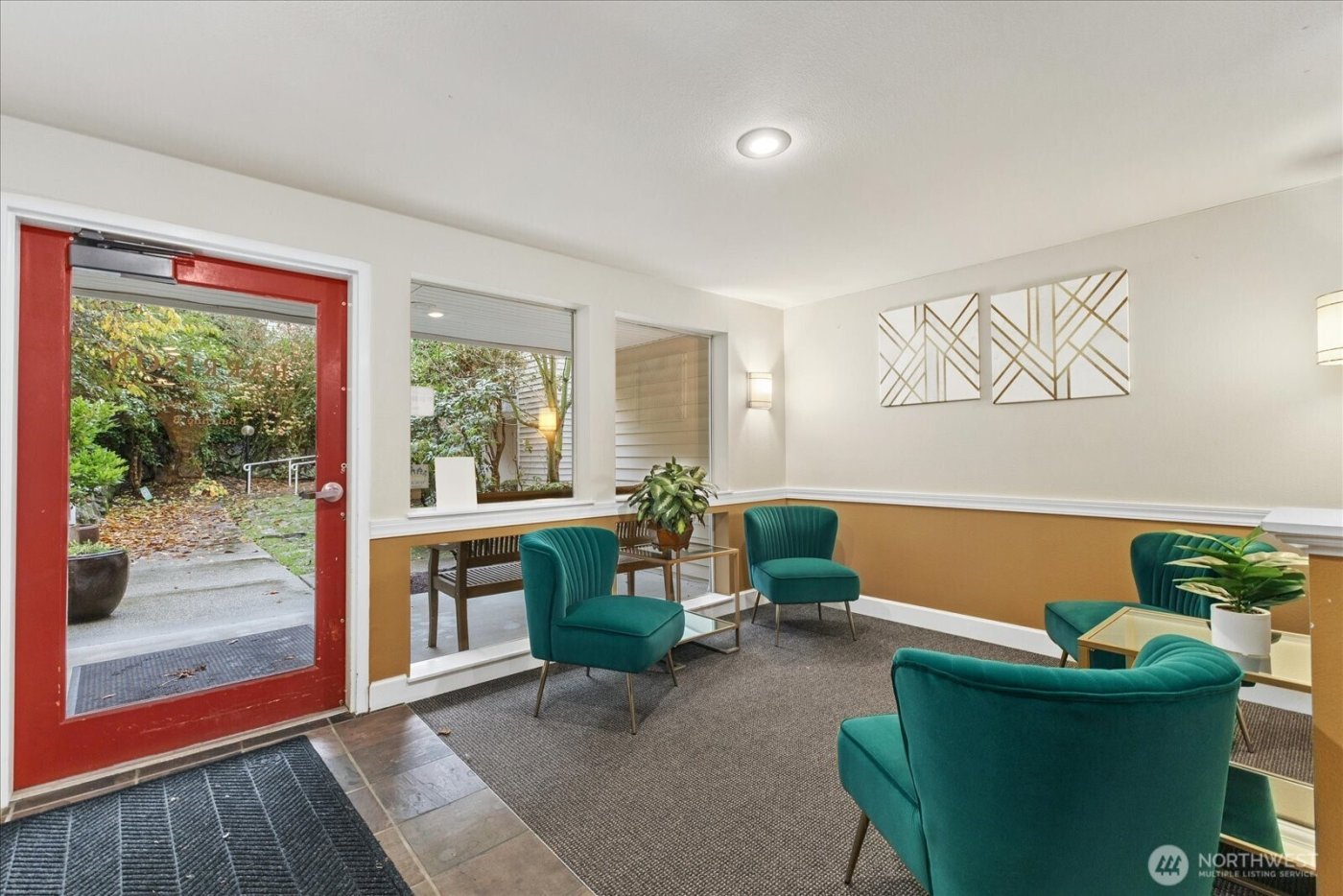 132 NE 95th Street #B309, Seattle, WA 98115