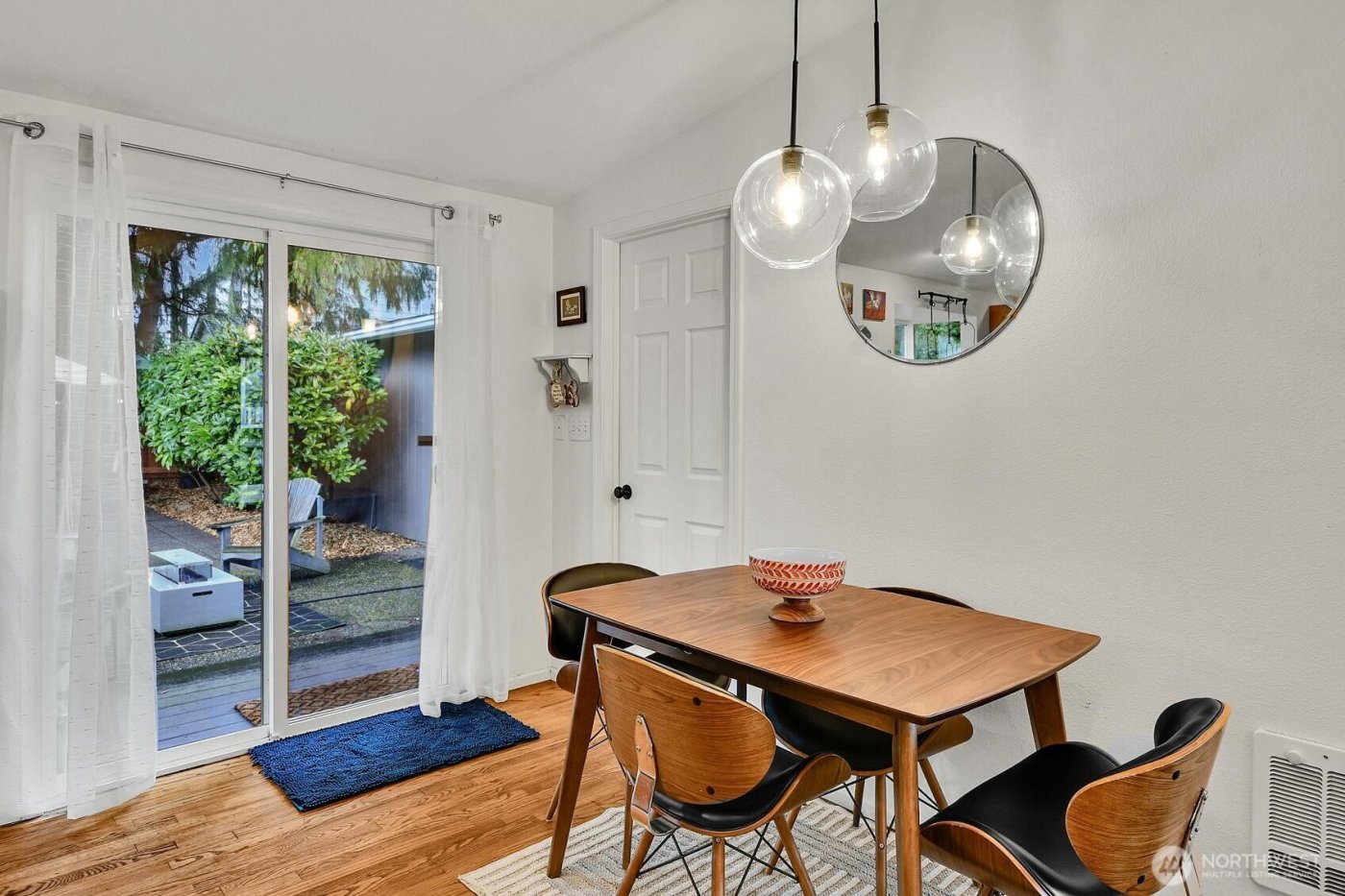 8415 238th Street SW, Edmonds, WA 98026-8938