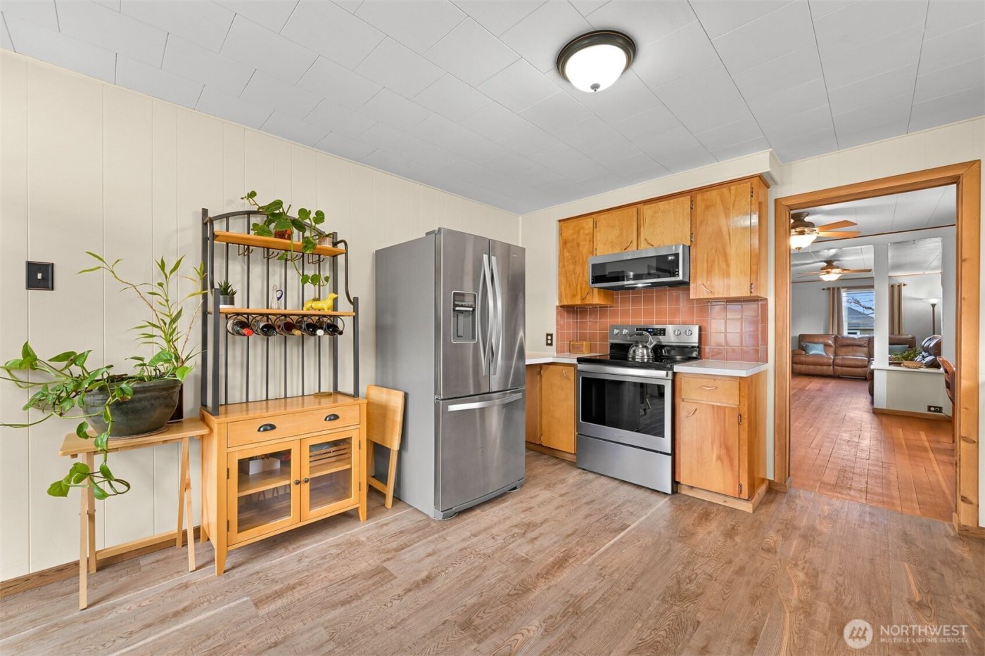 218 Evergreen Street , Mount Vernon, WA 98273