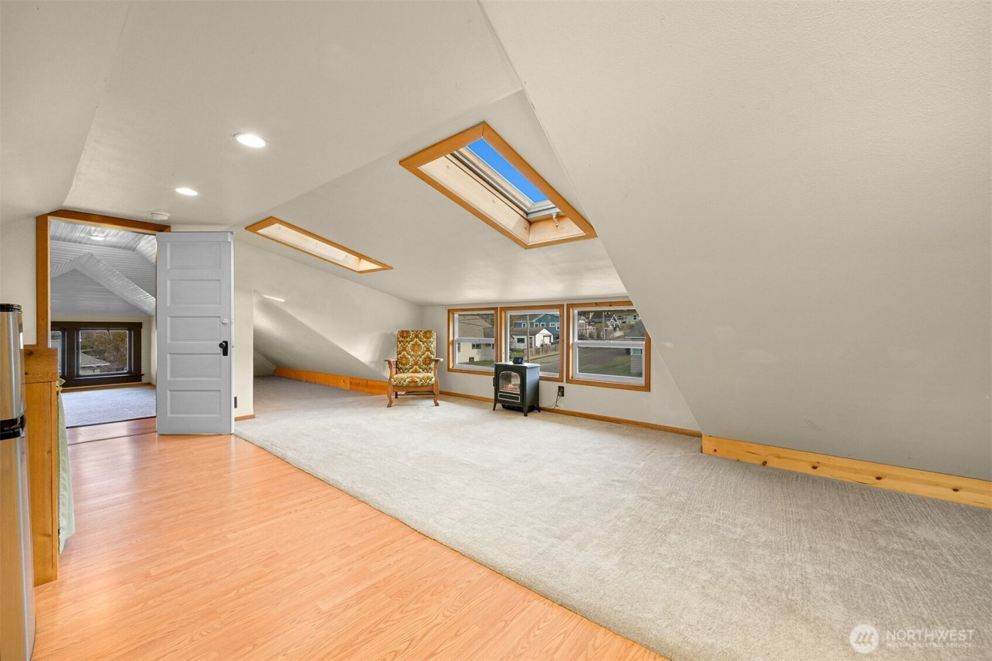 218 Evergreen Street , Mount Vernon, WA 98273