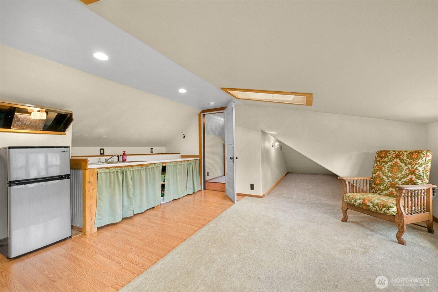 218 Evergreen Street , Mount Vernon, WA 98273