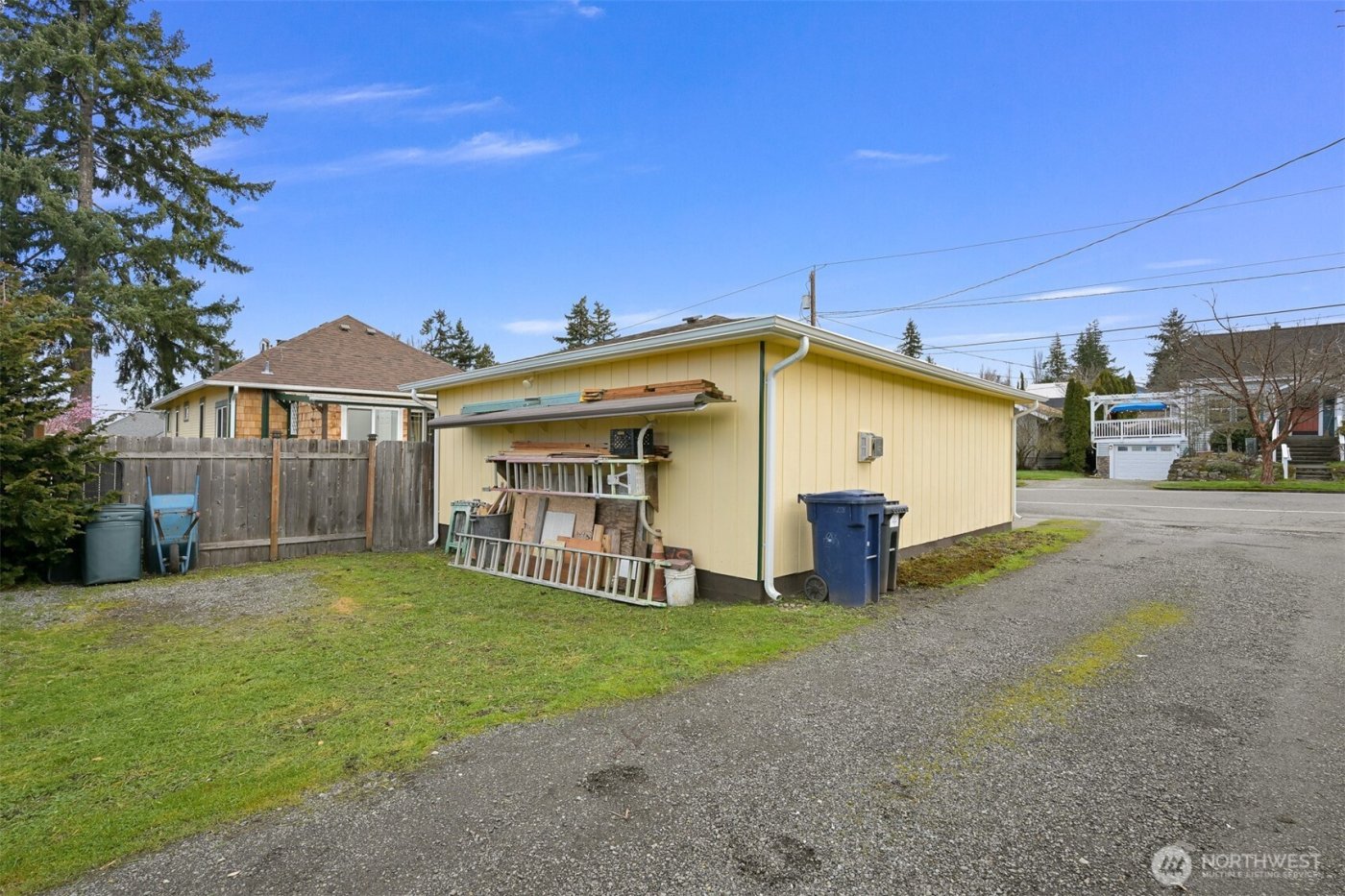 218 Evergreen Street , Mount Vernon, WA 98273