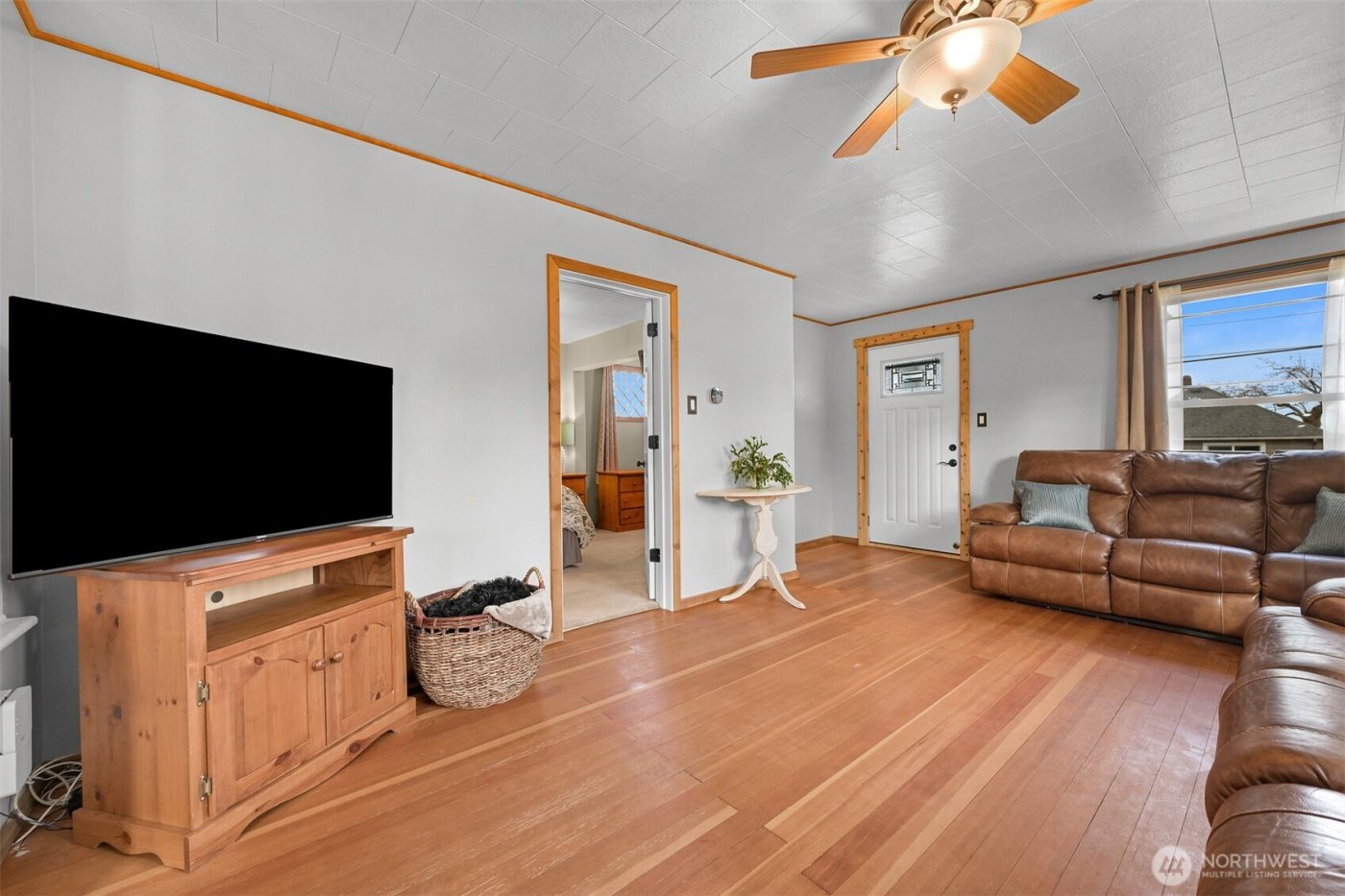 218 Evergreen Street , Mount Vernon, WA 98273