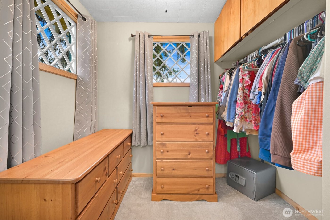 218 Evergreen Street , Mount Vernon, WA 98273