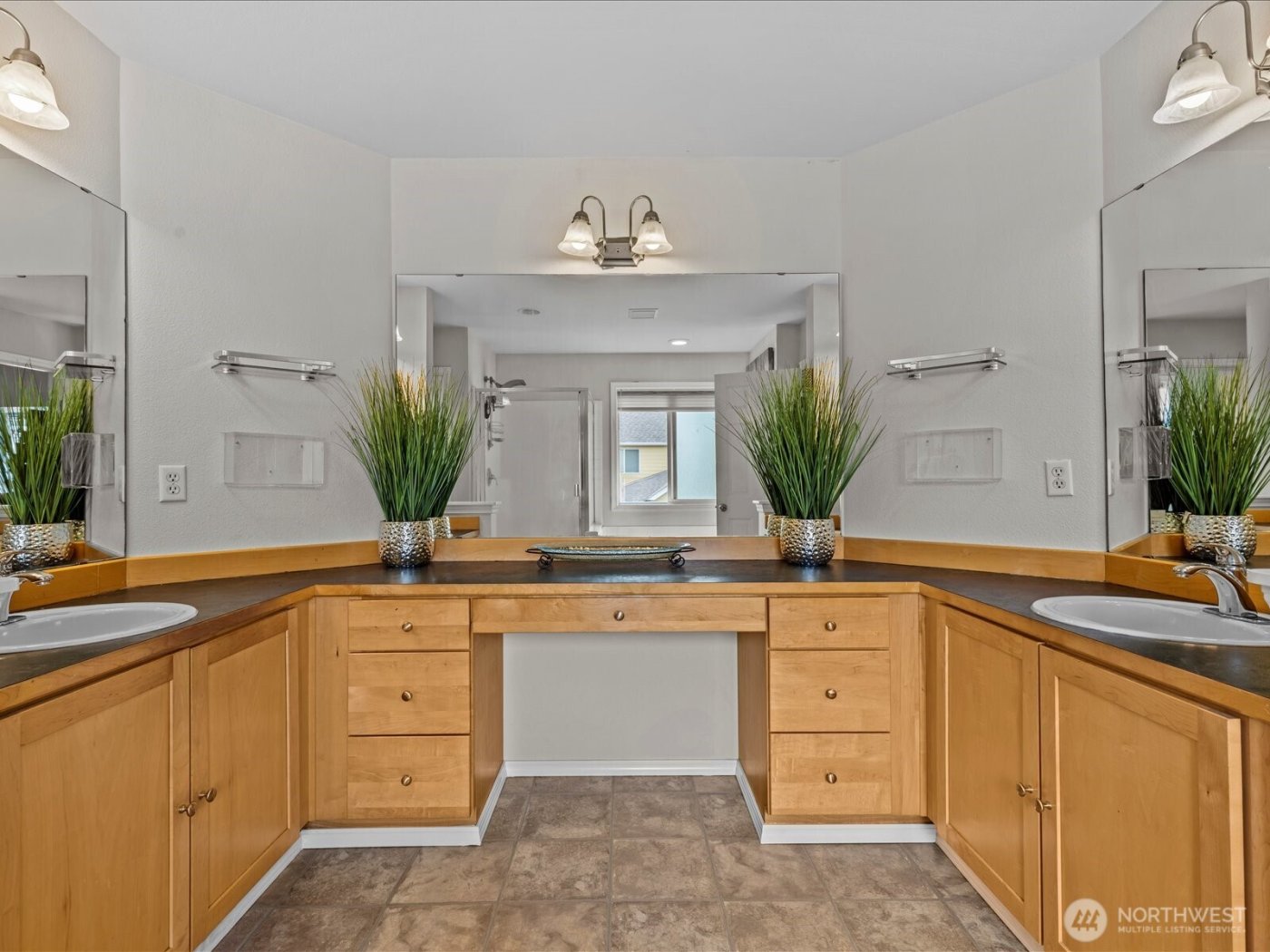 27450 237th Place SE, Maple Valley, WA 98038