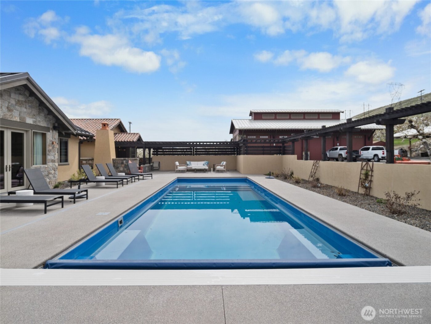 5814 Colockum Road , Malaga, WA 98828