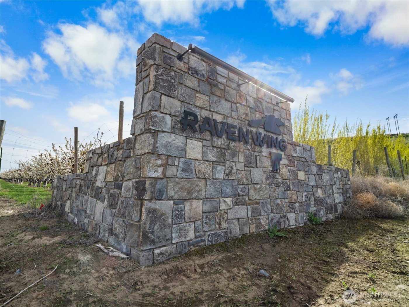 5814 Colockum Road , Malaga, WA 98828