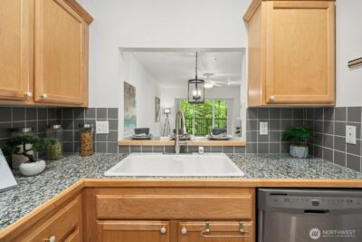 12439 NE Totem Lake Way #106, Kirkland, WA 98034 - Photo 13
