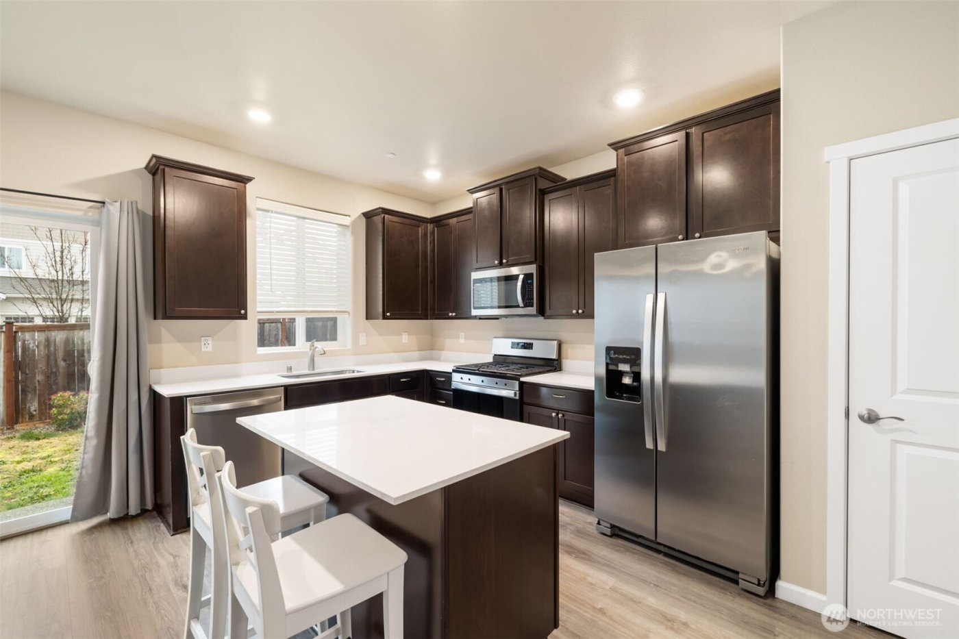 4774 Driftwood Street , Bremerton, WA 98312