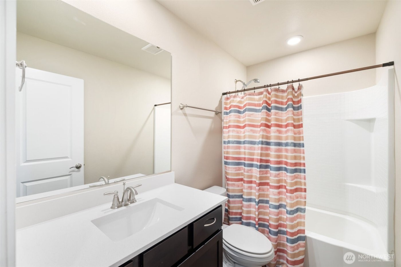 4774 Driftwood Street , Bremerton, WA 98312