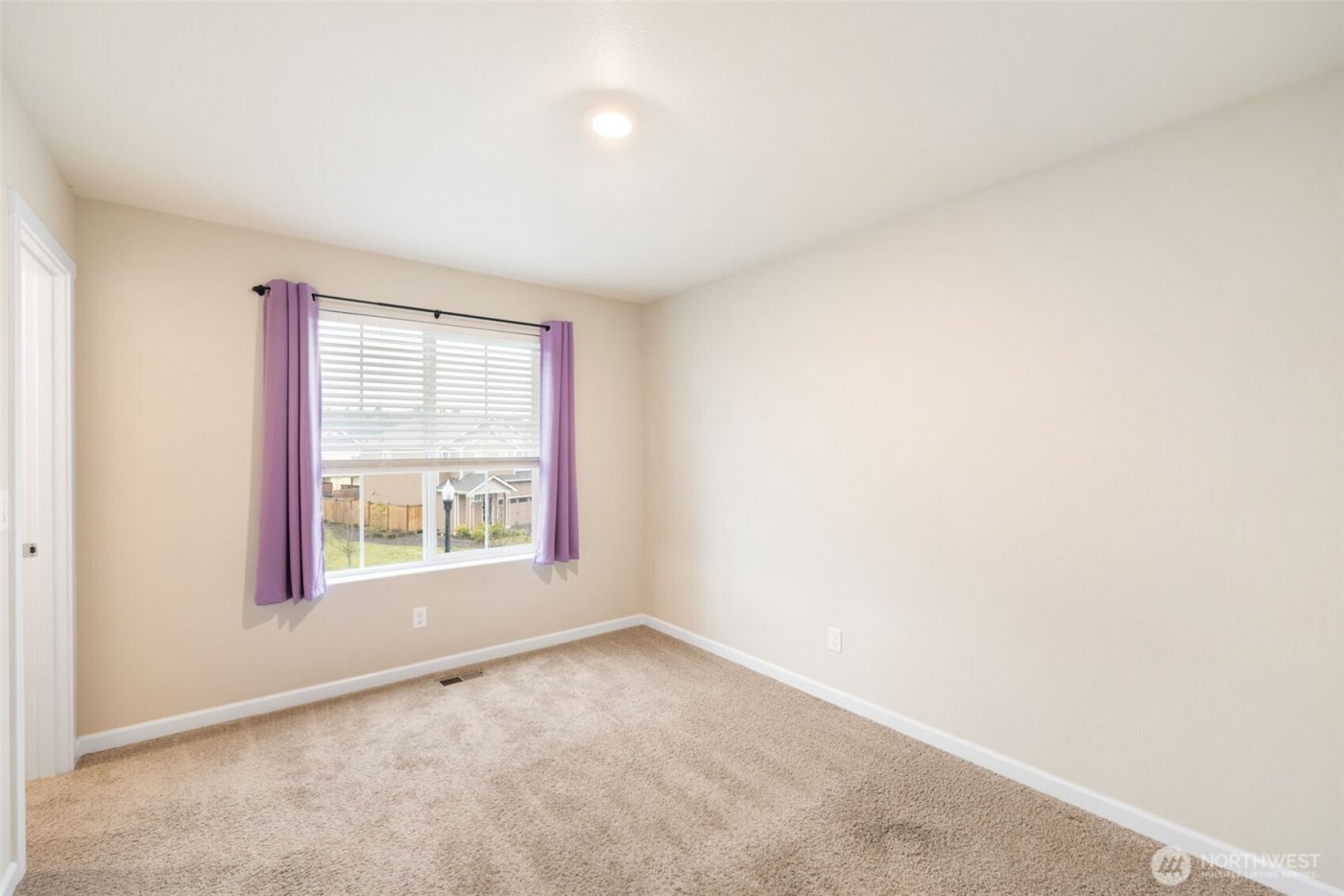 4774 Driftwood Street , Bremerton, WA 98312