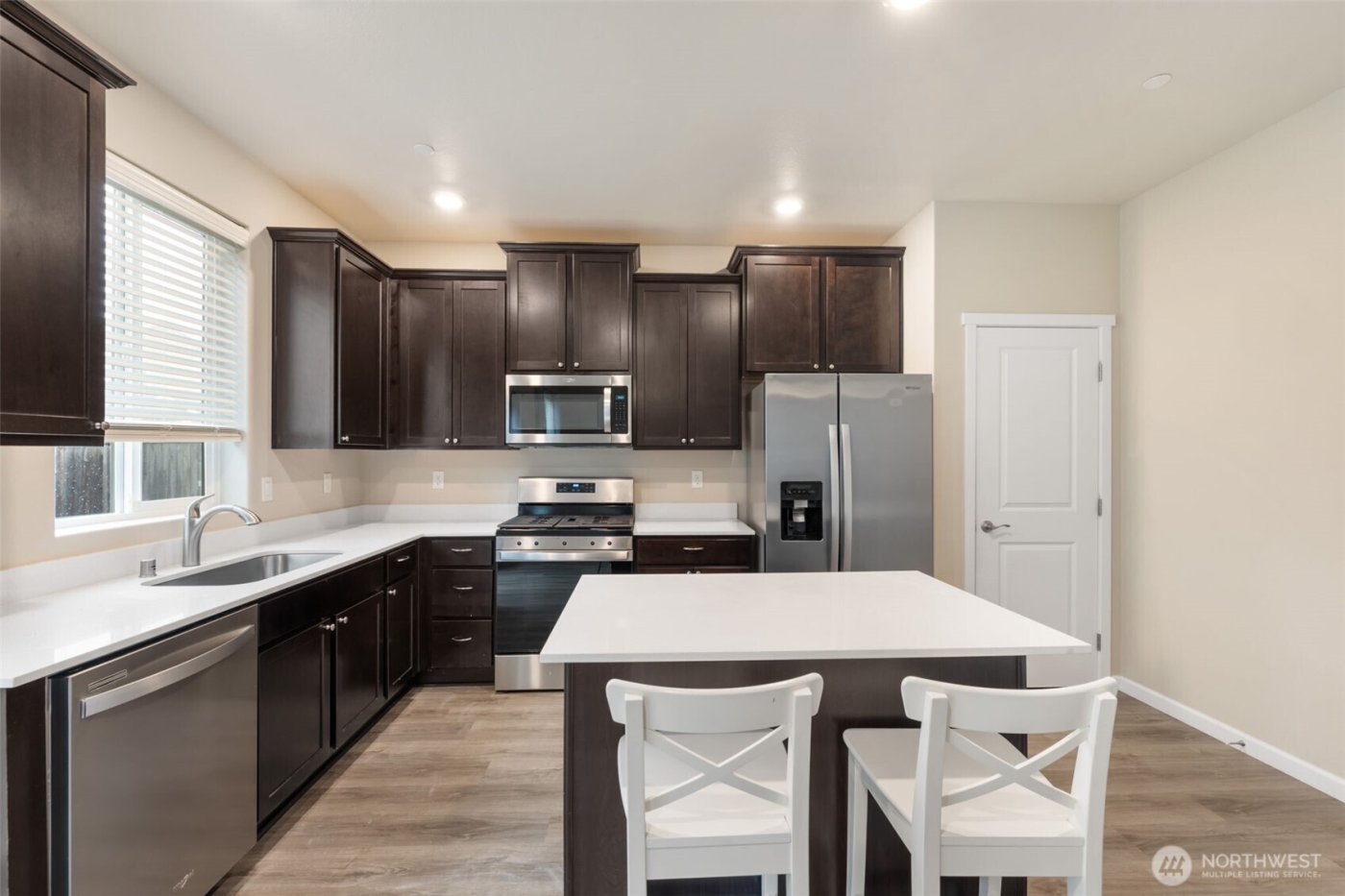 4774 Driftwood Street , Bremerton, WA 98312