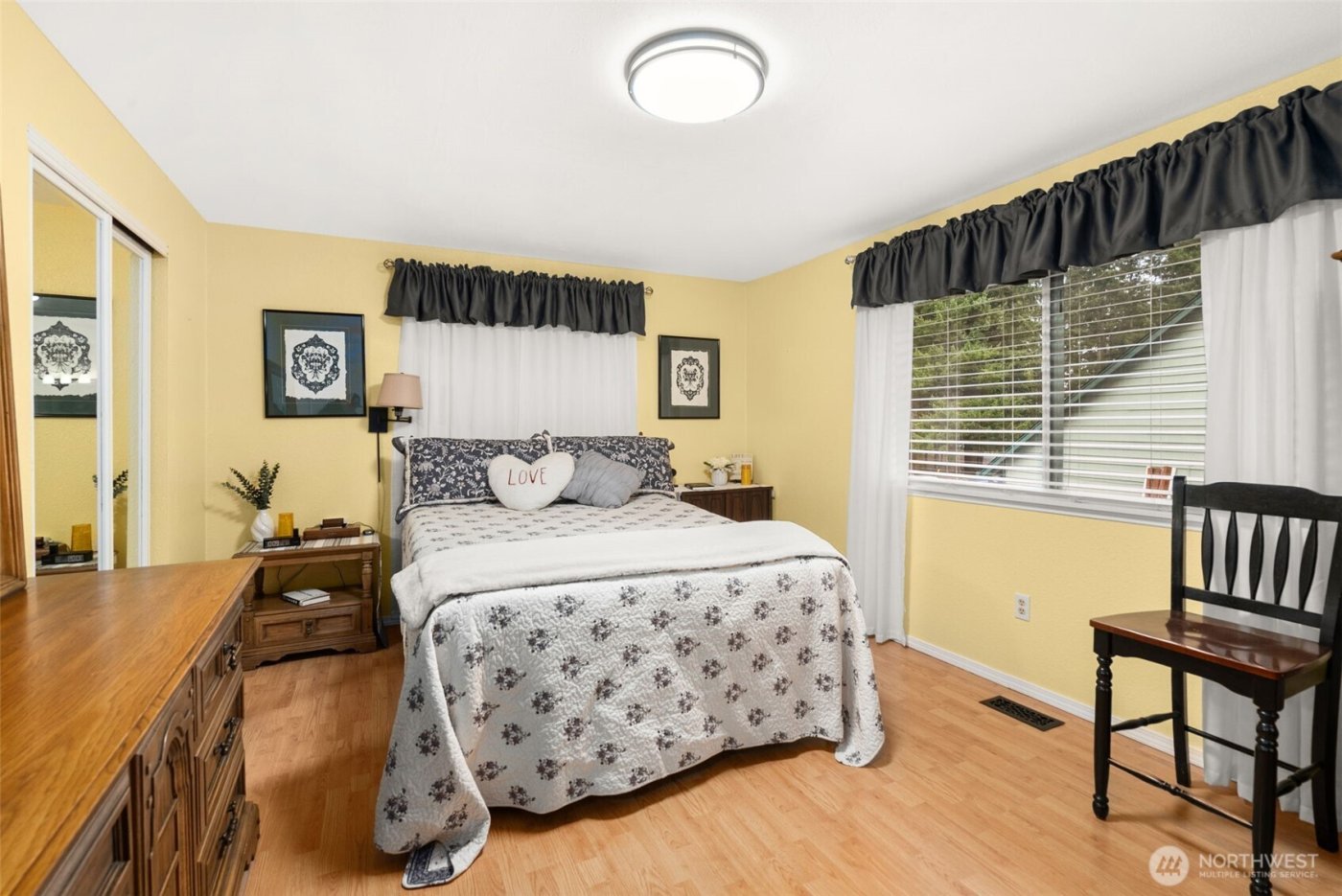 1601 Clearbrook Drive SE, Lacey, WA 98503