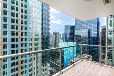 588 Bell Street #2902S, Seattle, WA 98121 - Photo 16