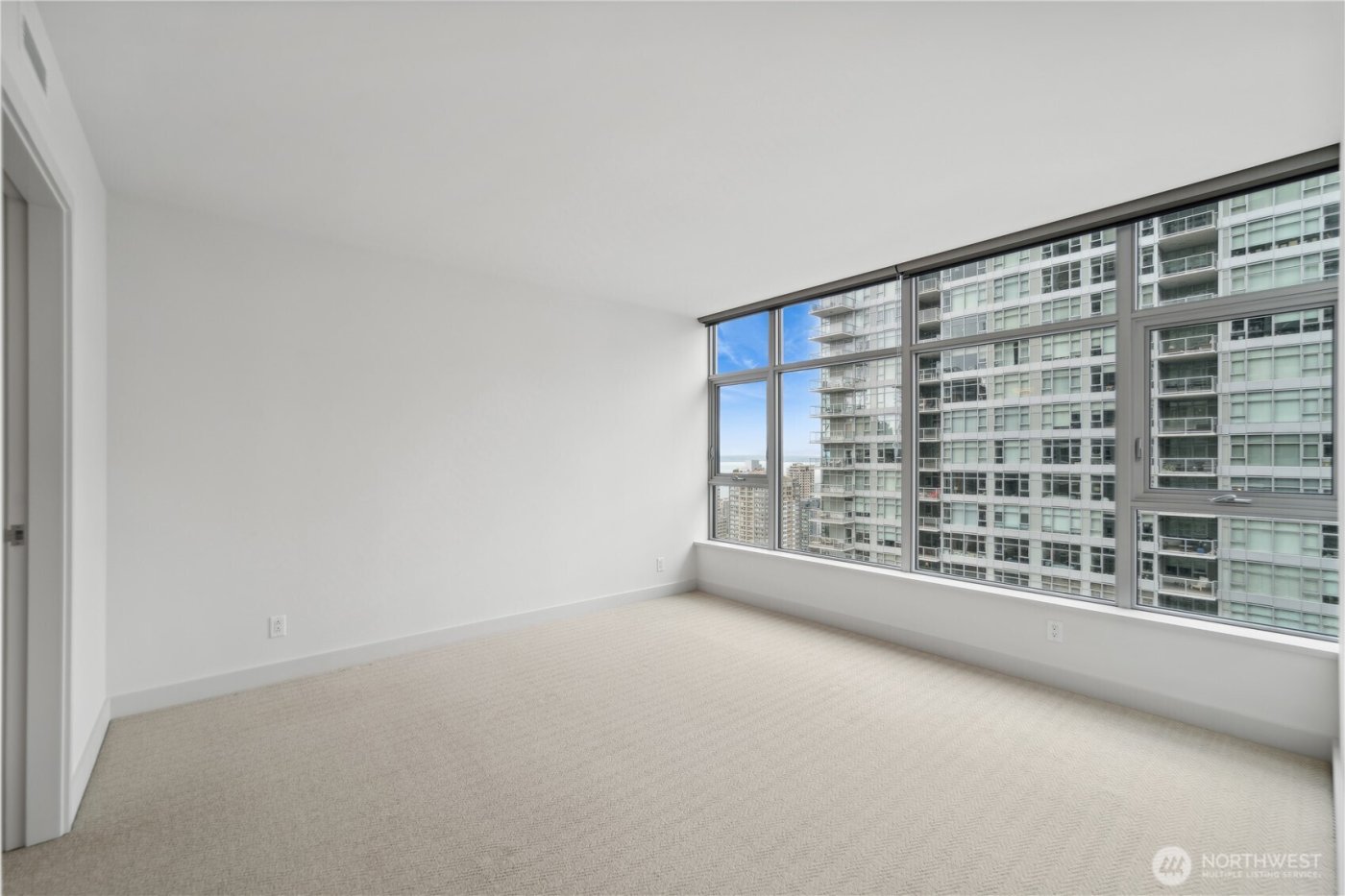 588 Bell Street #2902S, Seattle, WA 98121