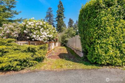 15712 Greenwood Avenue N, Shoreline, WA 98133 - Photo 13