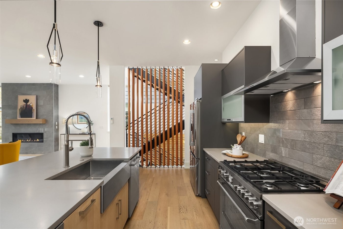 369 3rd Place NW, Issaquah, WA 98027