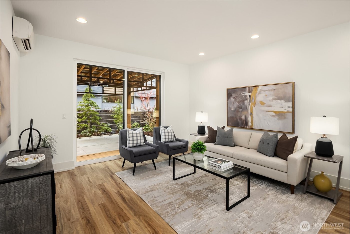 369 3rd Place NW, Issaquah, WA 98027