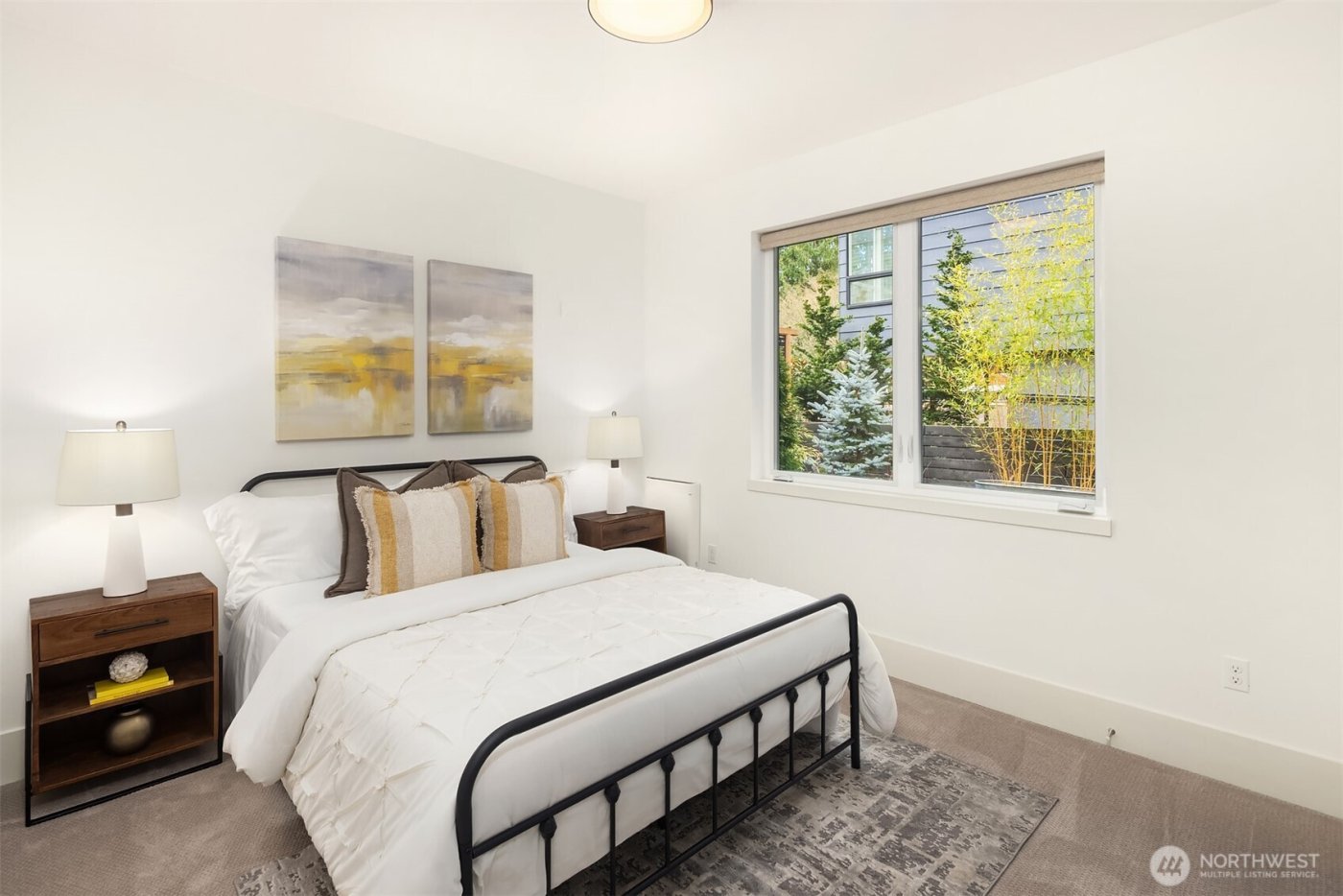 369 3rd Place NW, Issaquah, WA 98027