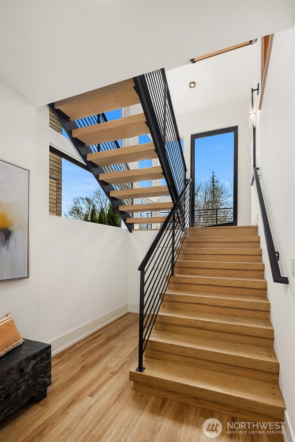 369 3rd Place NW, Issaquah, WA 98027