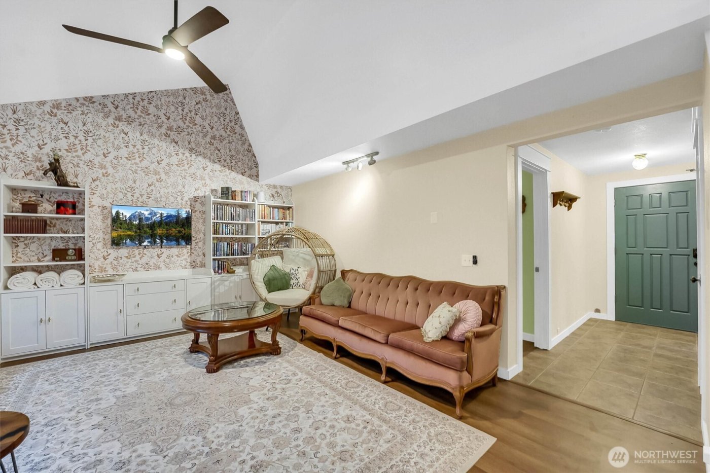 11807 Dogwood Place , Anderson Island, WA 98303