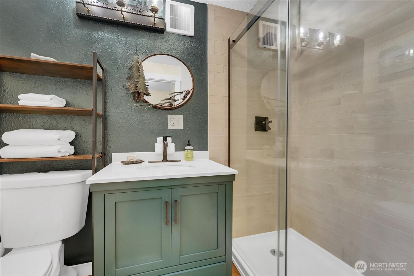 11807 Dogwood Place , Anderson Island, WA 98303