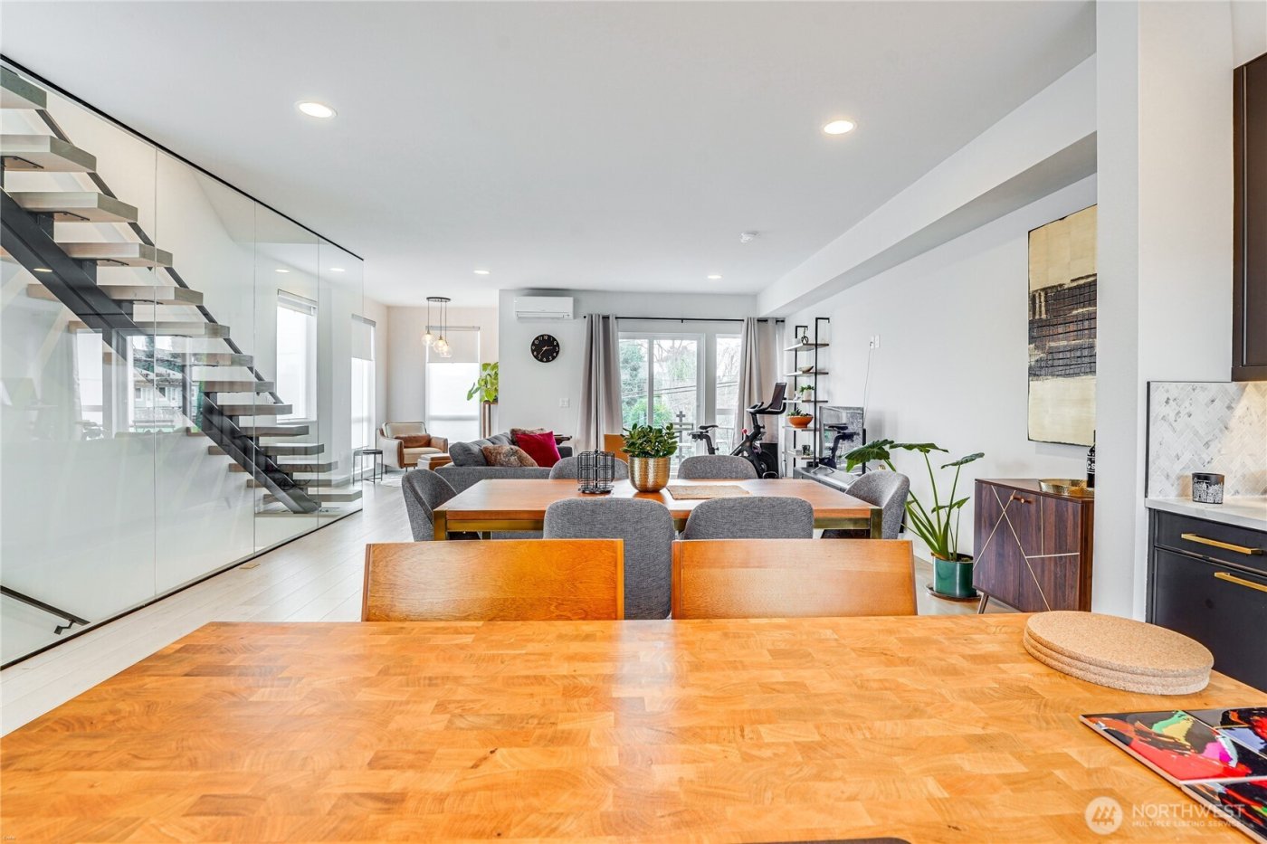 2014 E Pine Street #B, Seattle, WA 98122