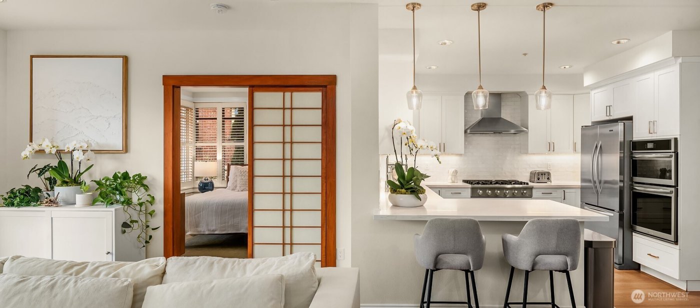 719 2nd Avenue W #202, Seattle, WA 98119