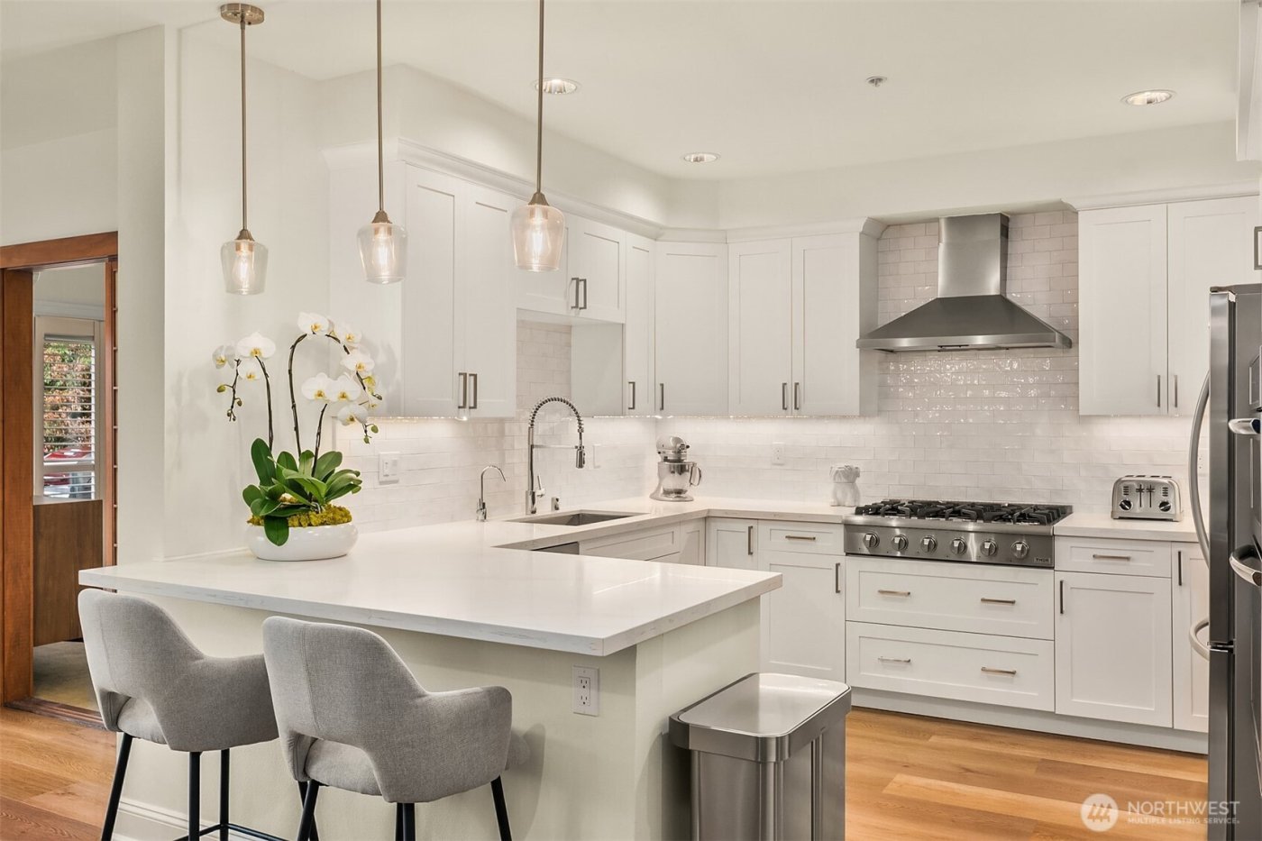 719 2nd Avenue W #202, Seattle, WA 98119