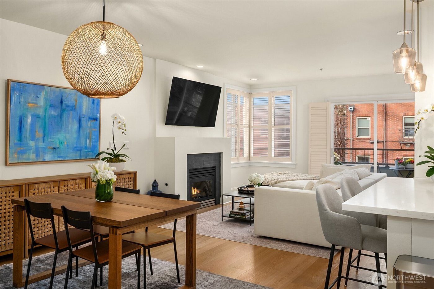 719 2nd Avenue W #202, Seattle, WA 98119