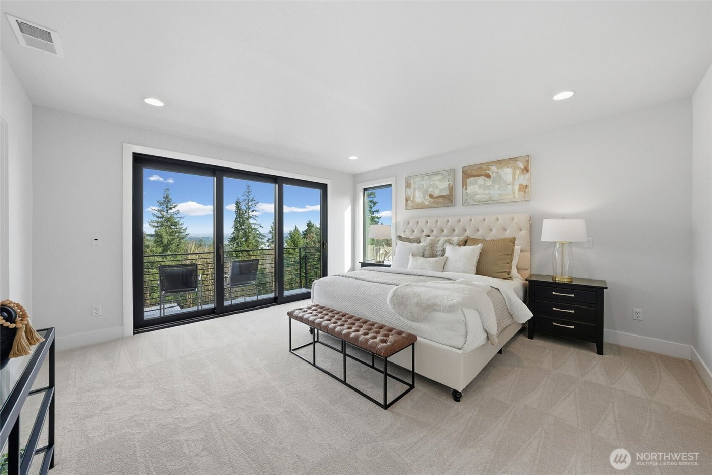 16068 SE 44TH Court , Bellevue, WA 98006