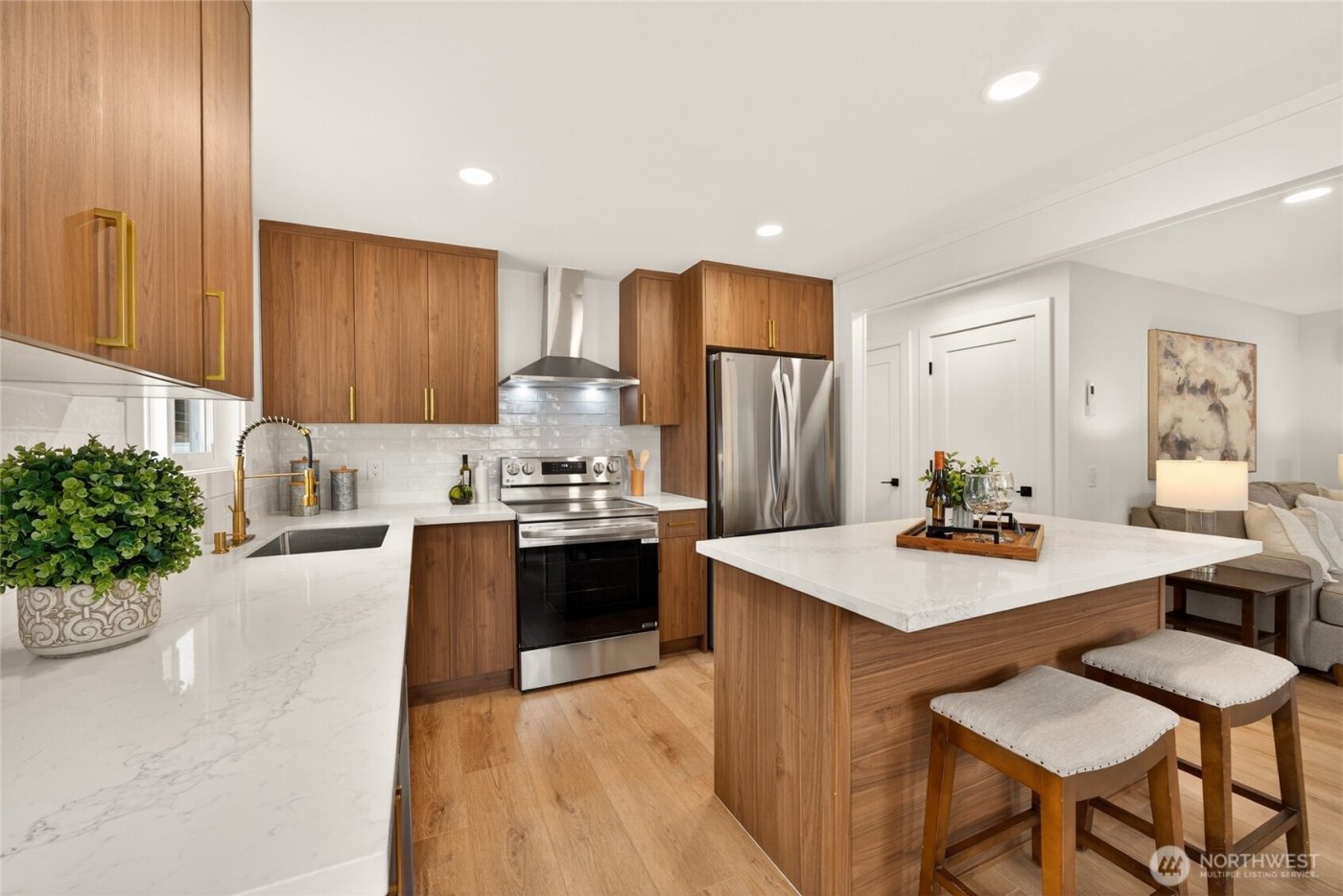 9400 12th Avenue SW, Seattle, WA 98106