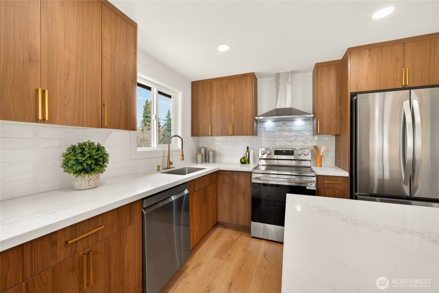 9400 12th Avenue SW, Seattle, WA 98106