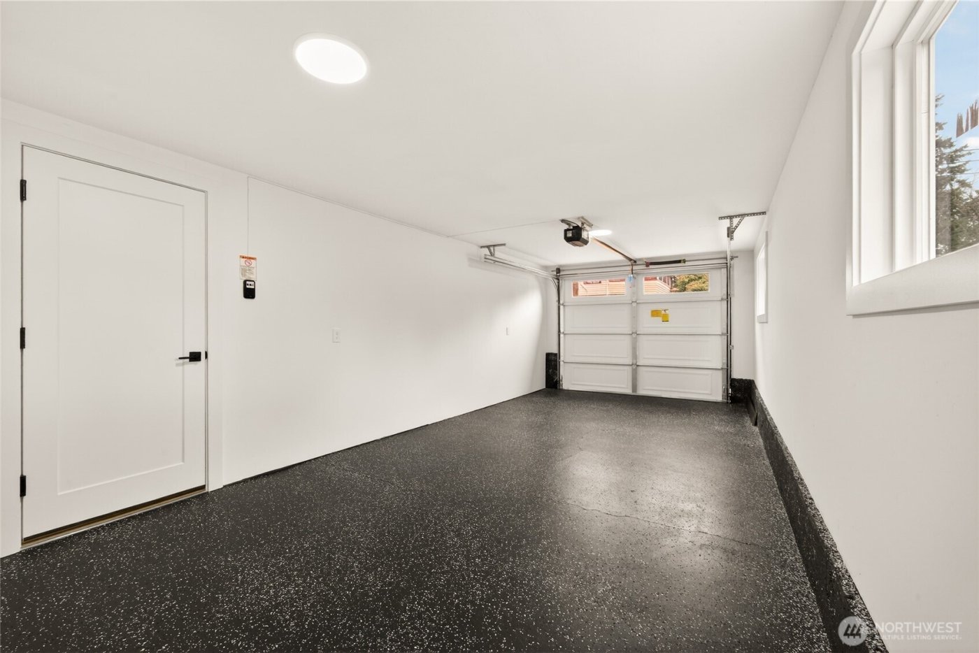 9400 12th Avenue SW, Seattle, WA 98106